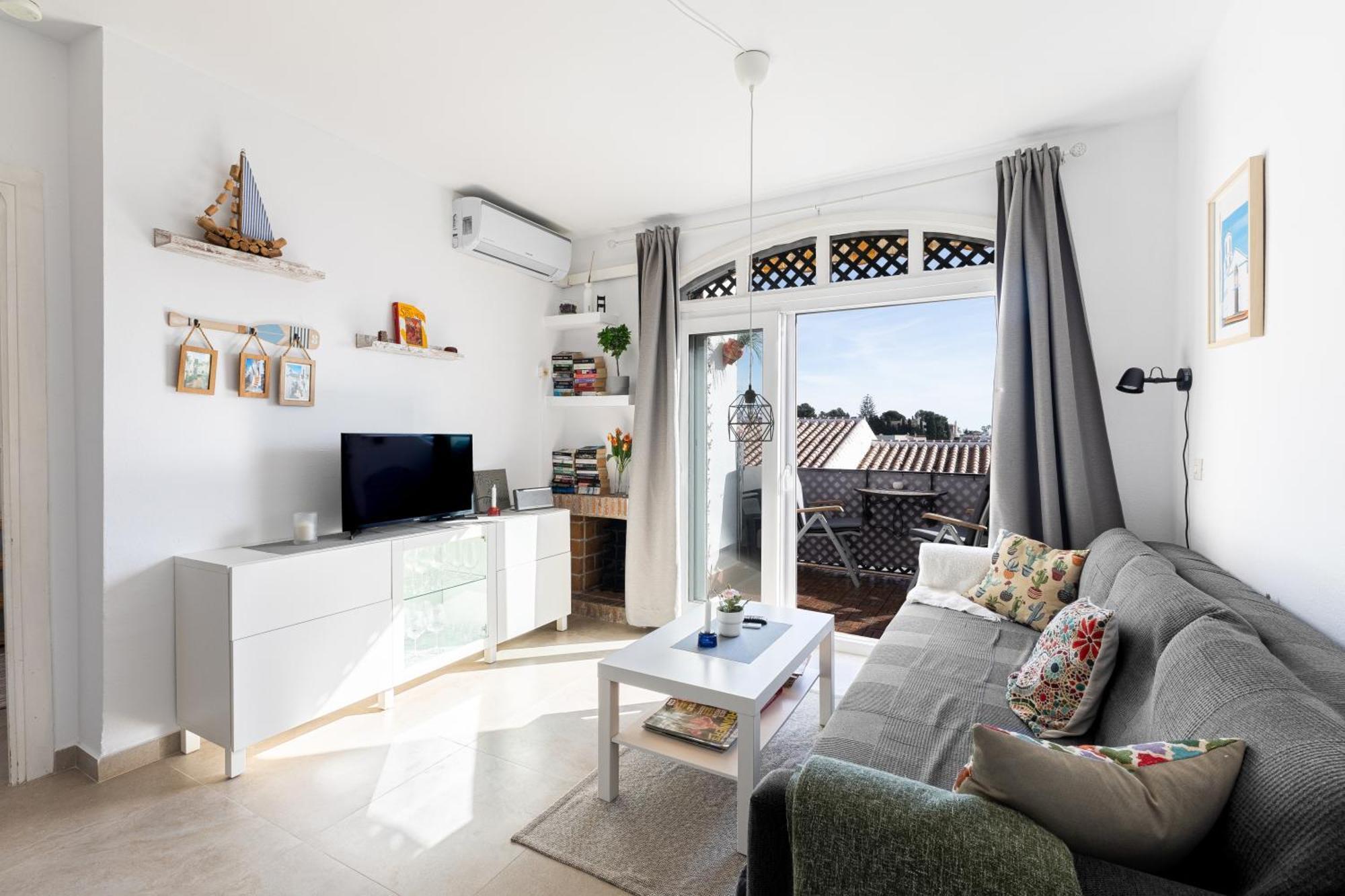 Cosy Apartment In Verano Azul Nerja Exterior foto